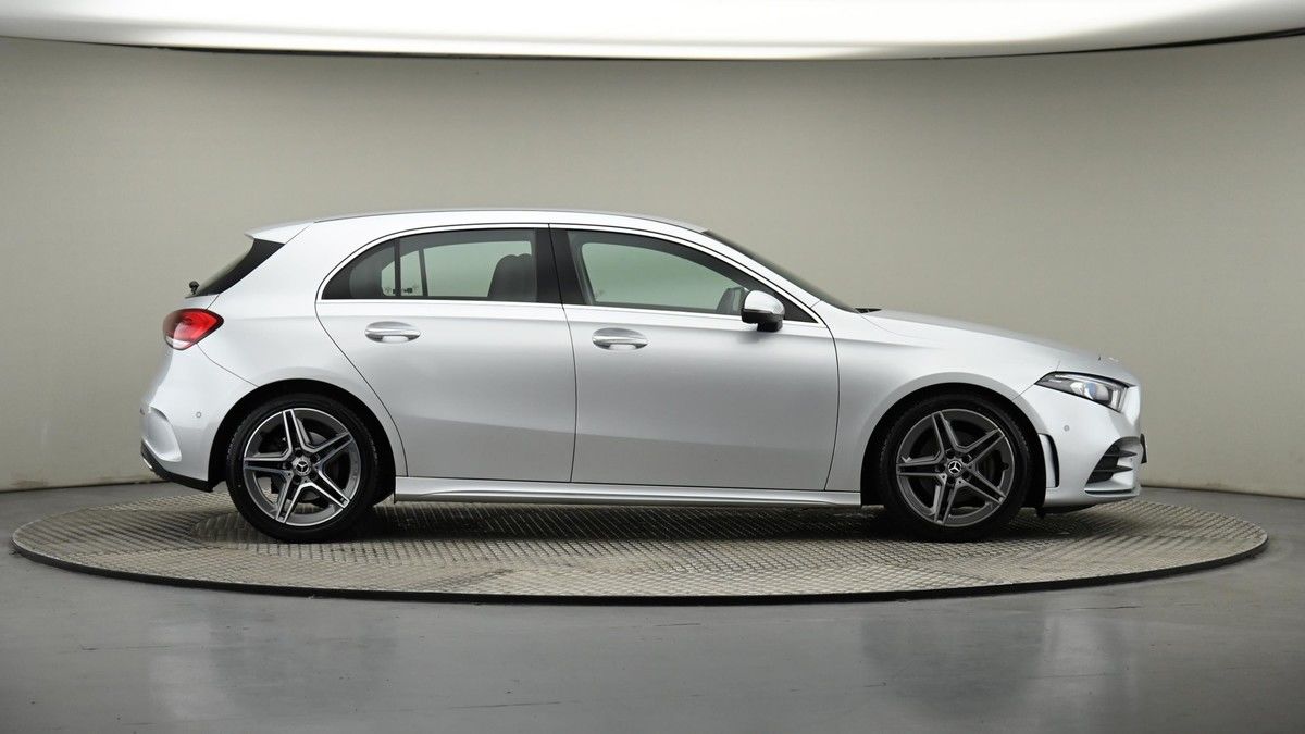 Mercedes-Benz A Class Image 33