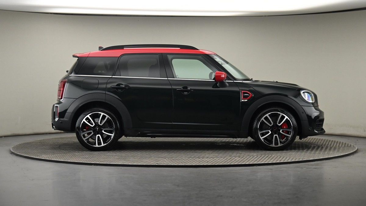 More views of MINI Countryman