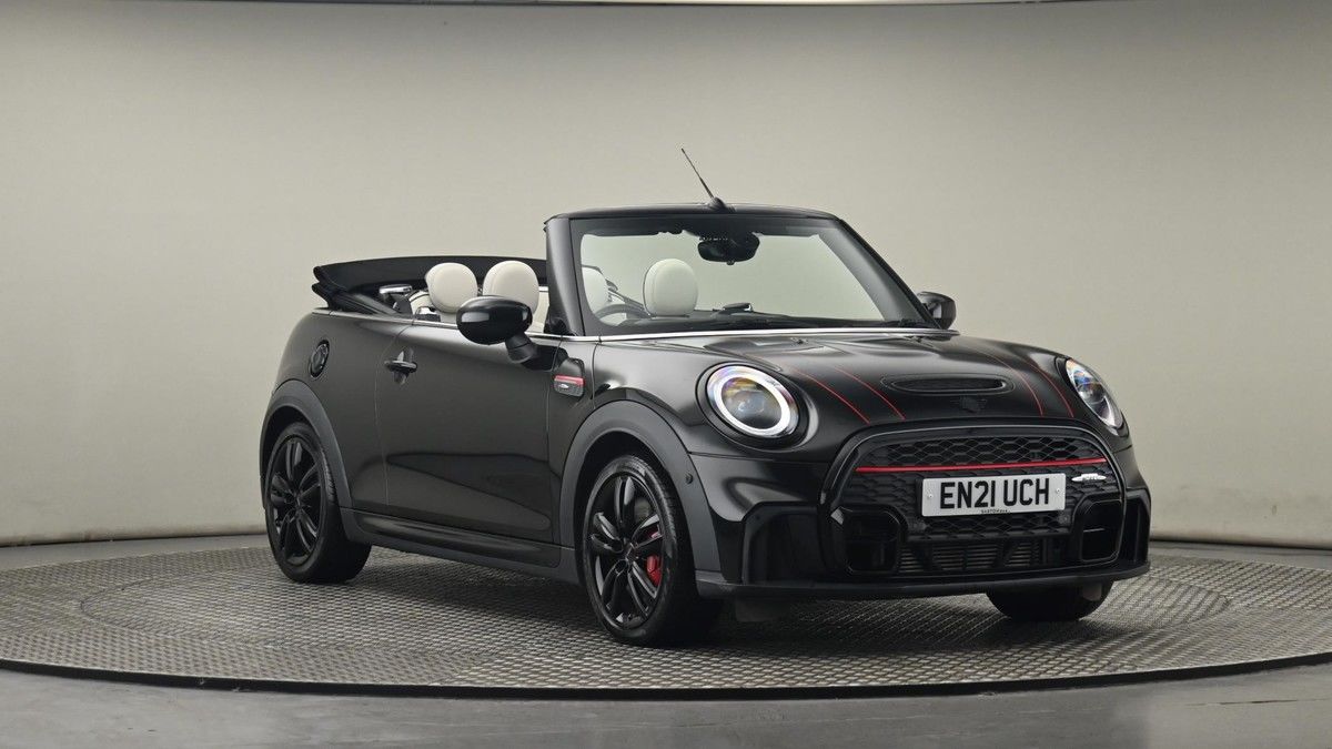 MINI Convertible Image 2