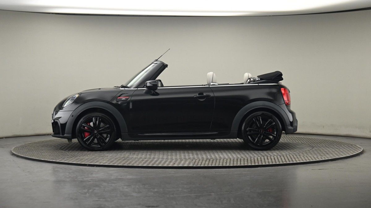 MINI Convertible Image 46