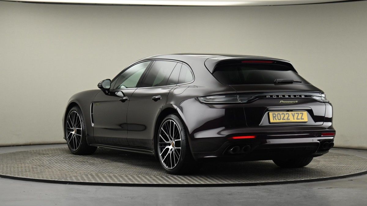 Porsche Panamera Image 24