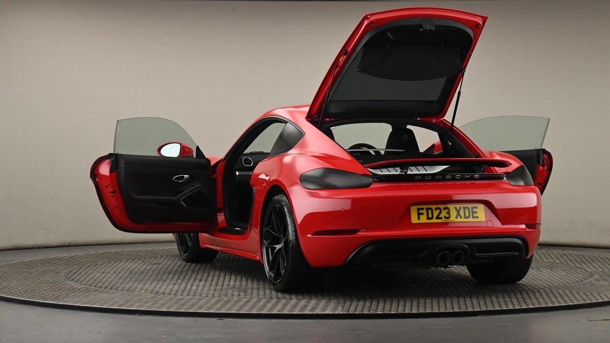 More views of Porsche 718 Cayman