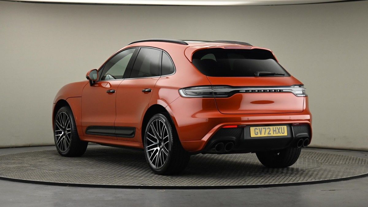 Porsche Macan Image 24