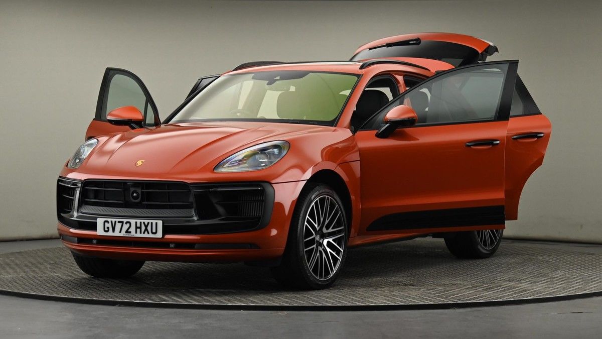 Porsche Macan Image 28