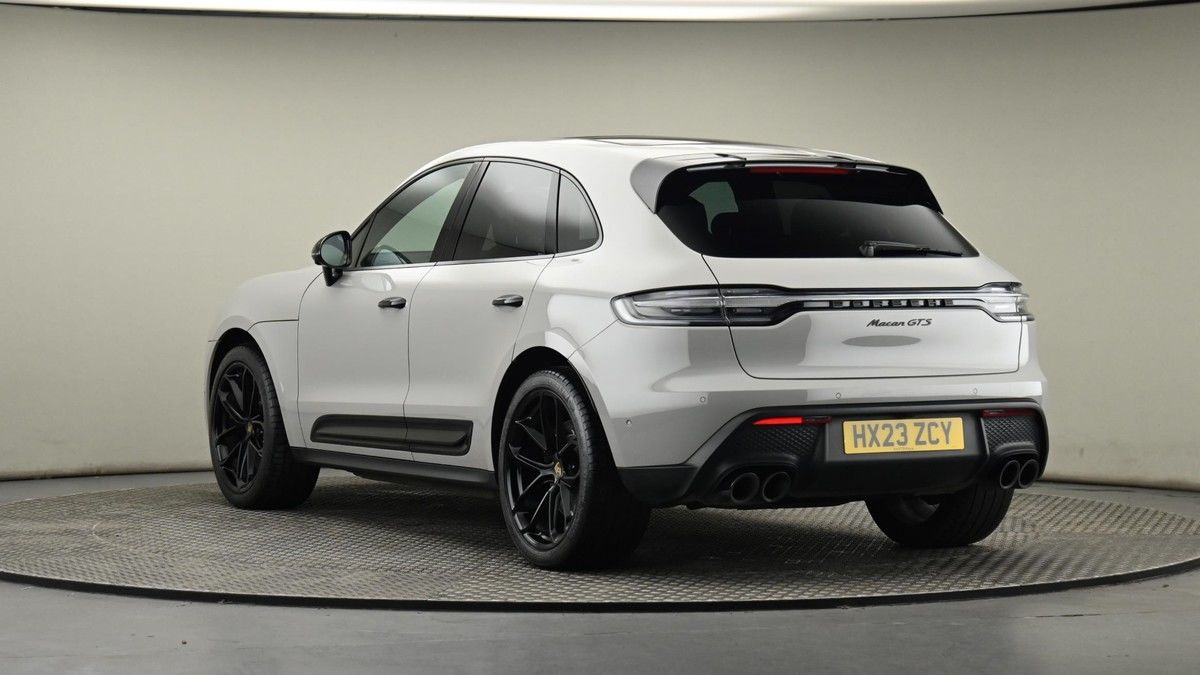 Porsche Macan Image 23