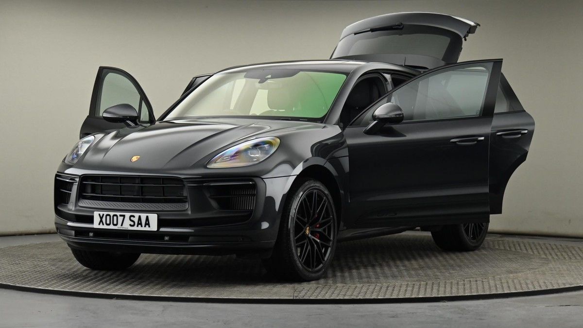 Porsche Macan Image 28