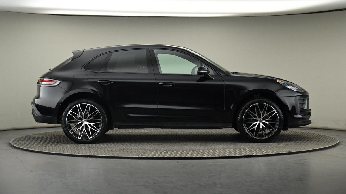 Porsche Macan Image 27