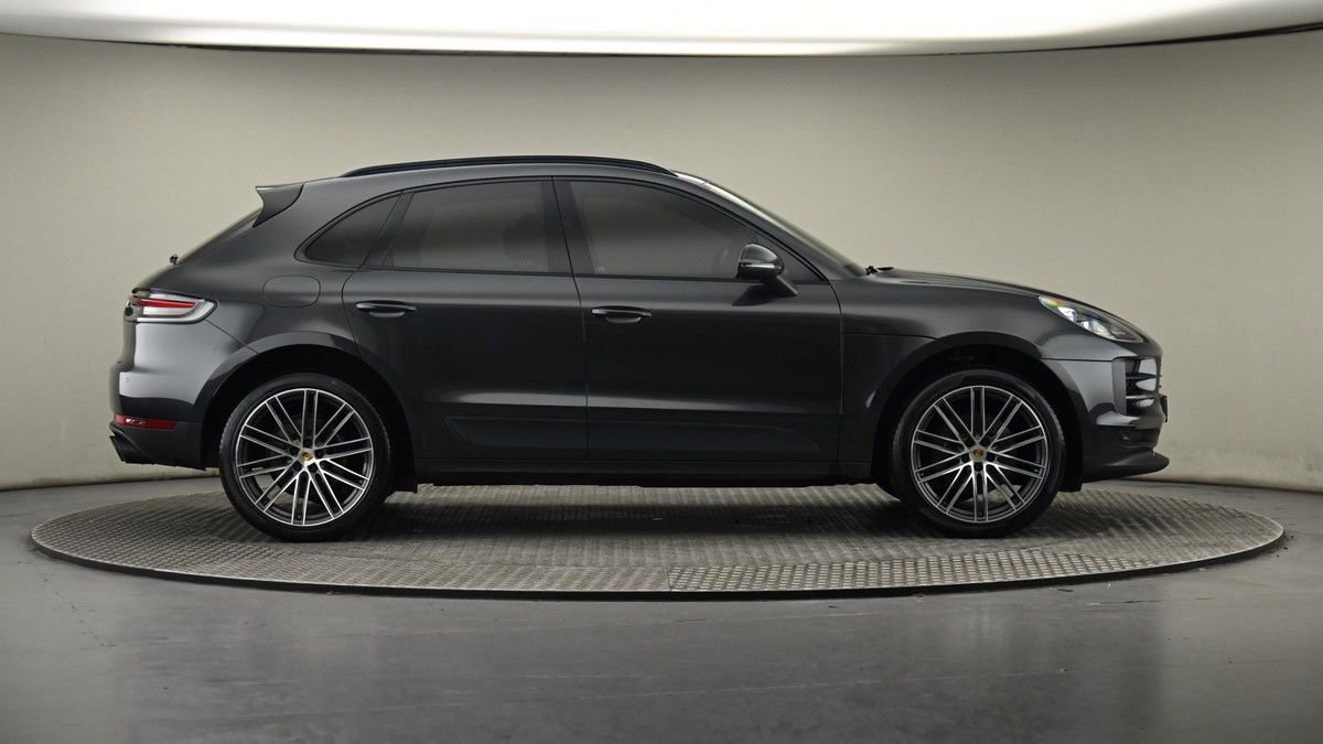 Porsche Macan Image 27