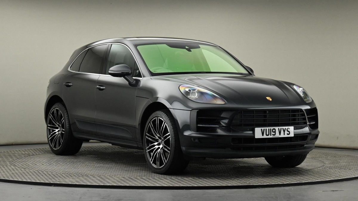 Porsche Macan Sticky Header Image