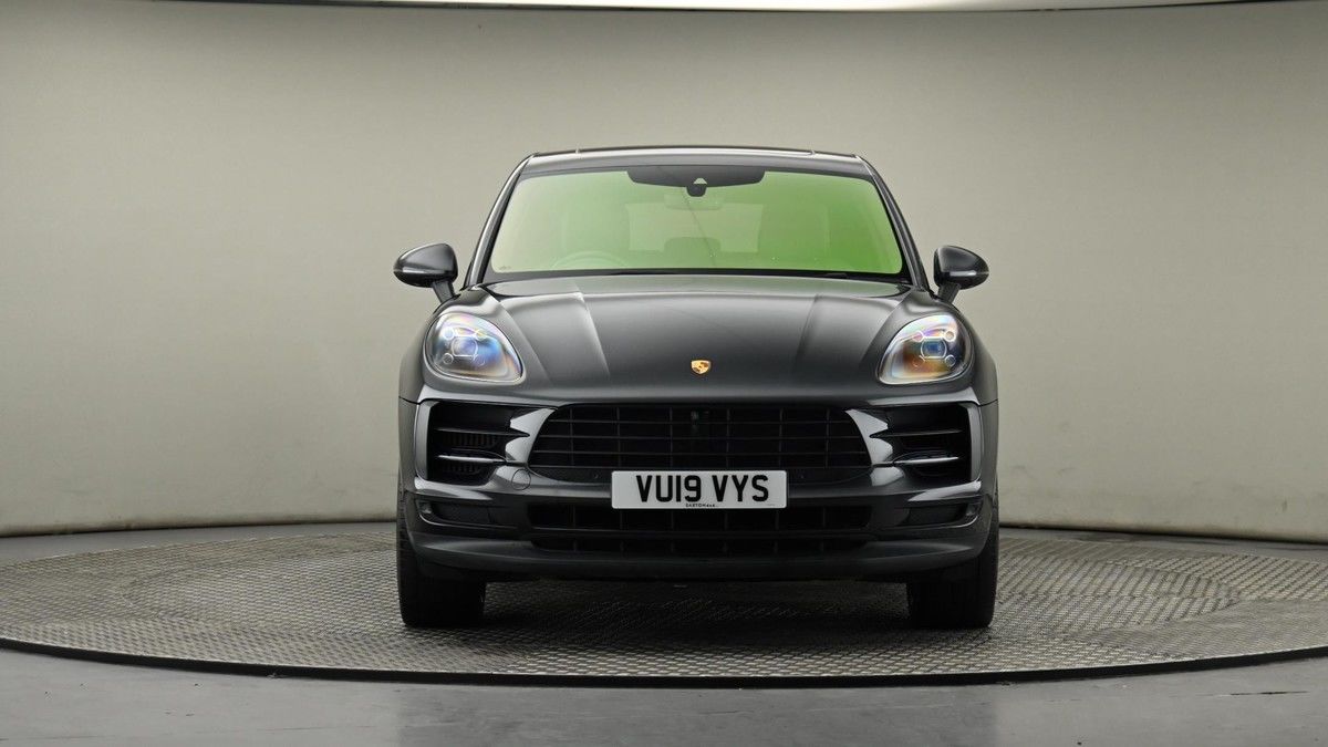 Porsche Macan Image 20