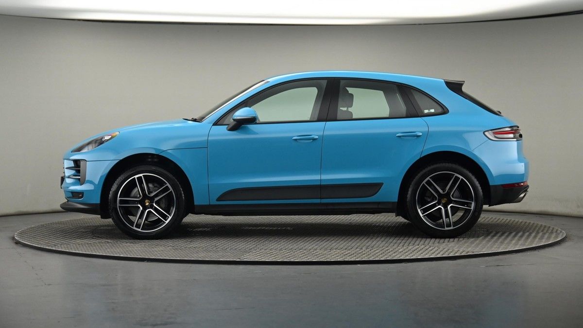 Porsche Macan Image 23