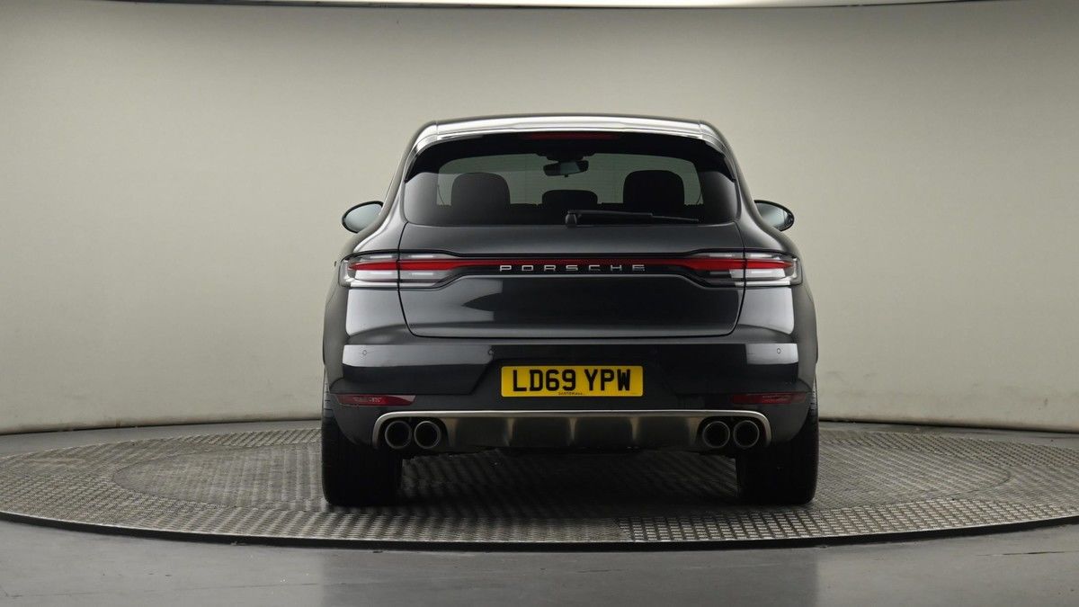 More views of Porsche Macan