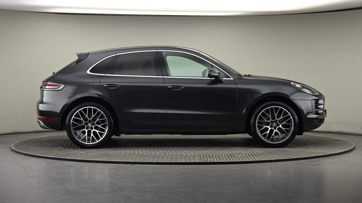 Porsche Macan Image 27