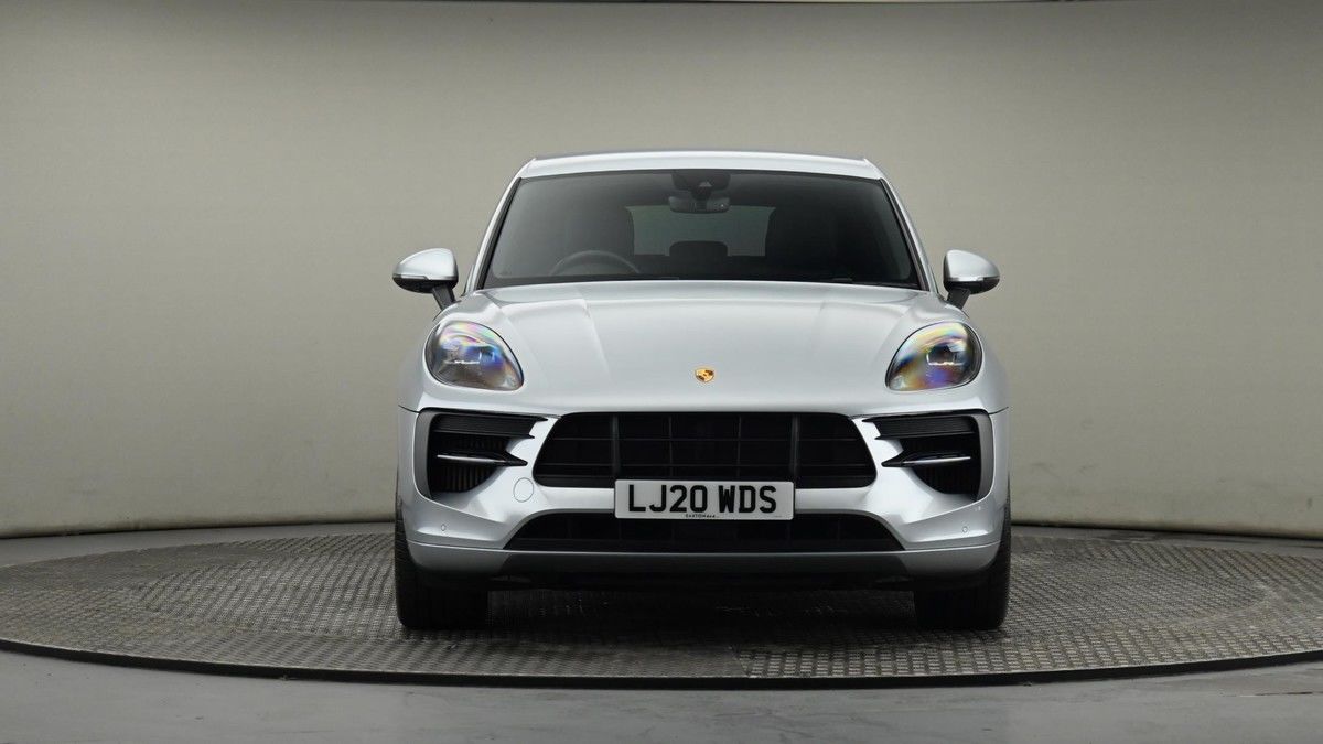 Porsche Macan Image 20