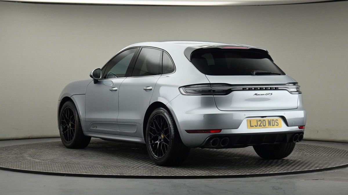 Porsche Macan Image 23