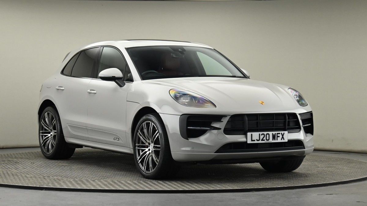 More views of Porsche Macan