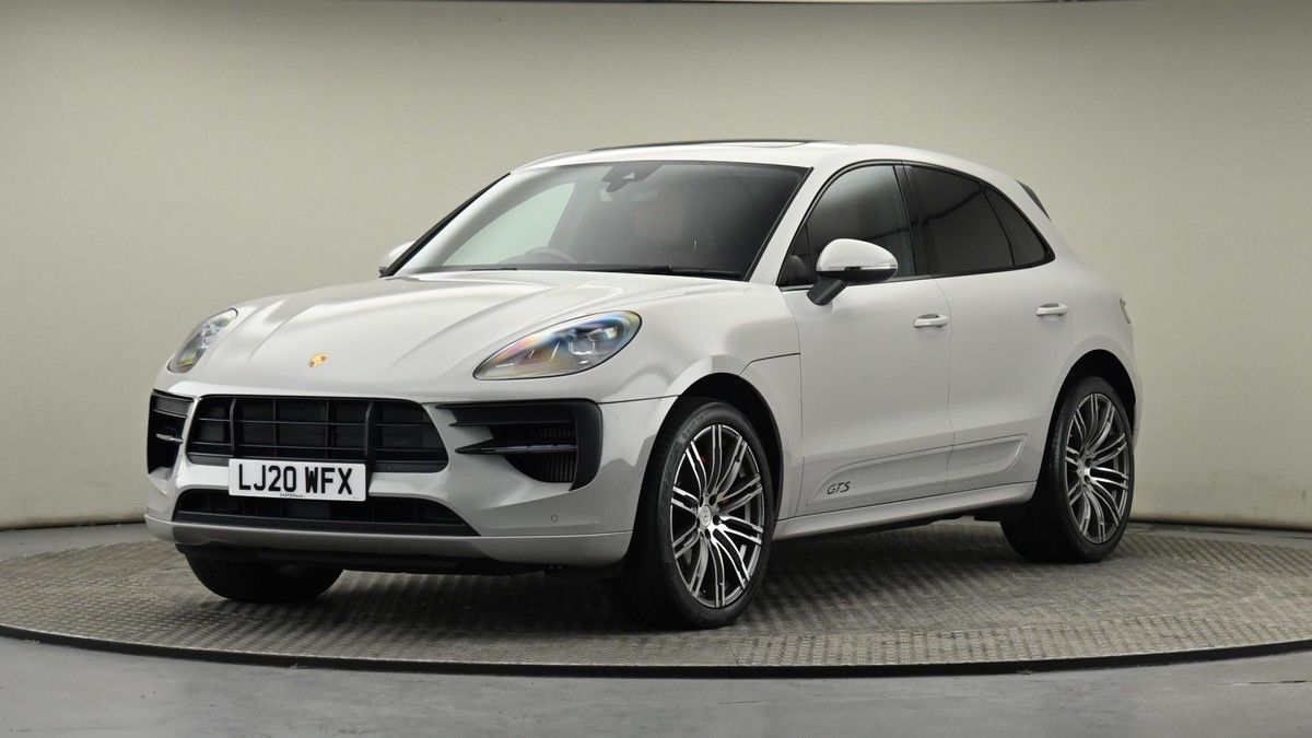 More views of Porsche Macan