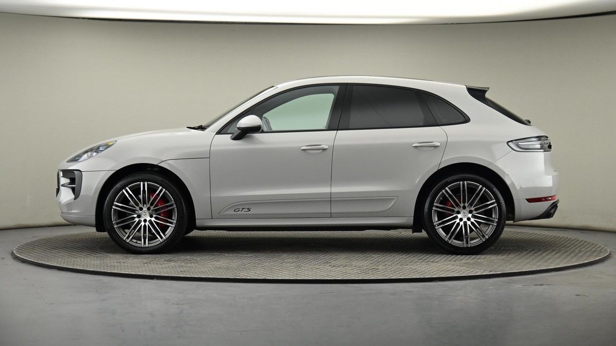 Porsche Macan Image 23