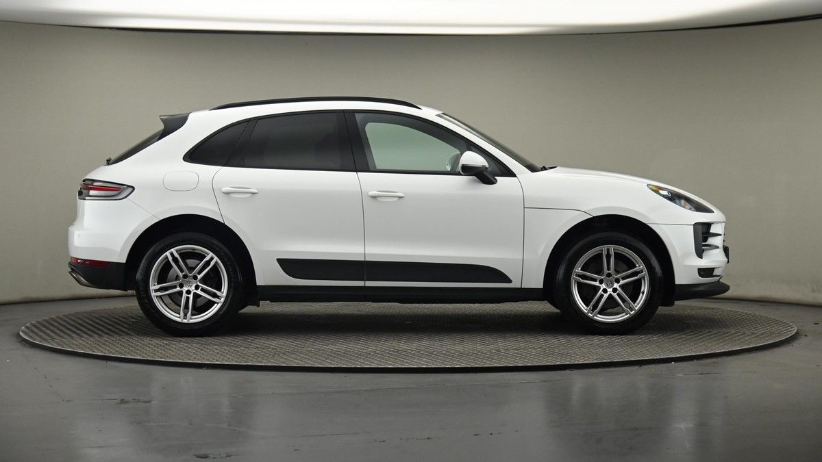 Porsche Macan Image 27