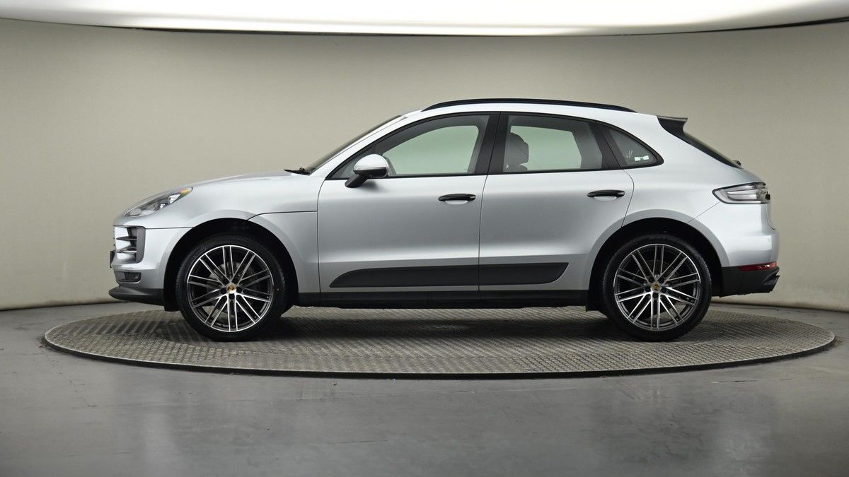 Porsche Macan Image 23