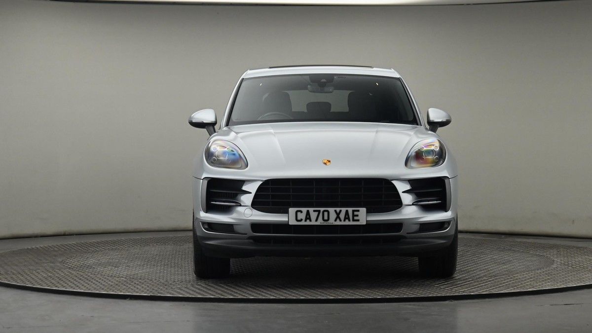 Porsche Macan Image 21