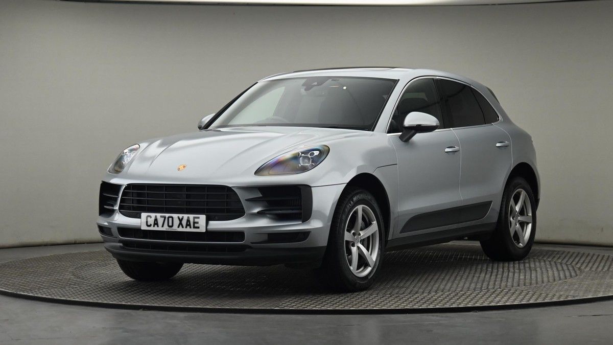 More views of Porsche Macan