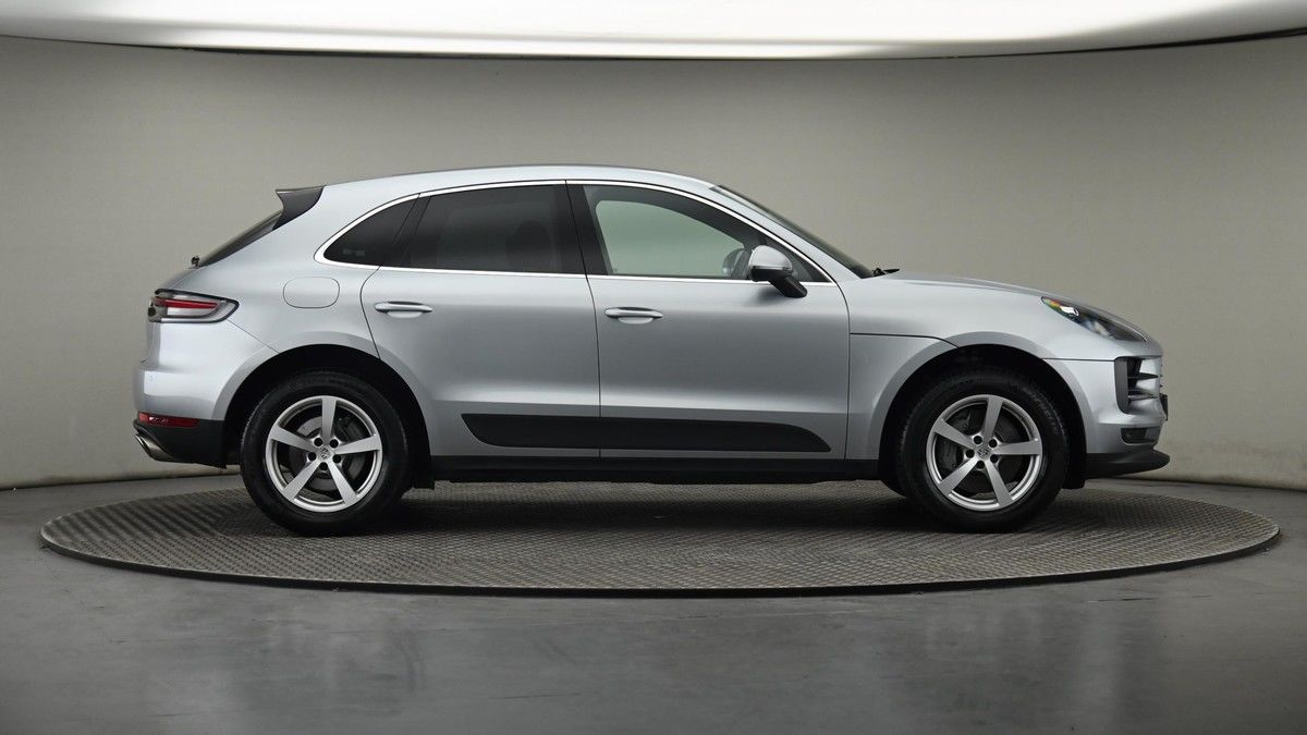 Porsche Macan Image 27