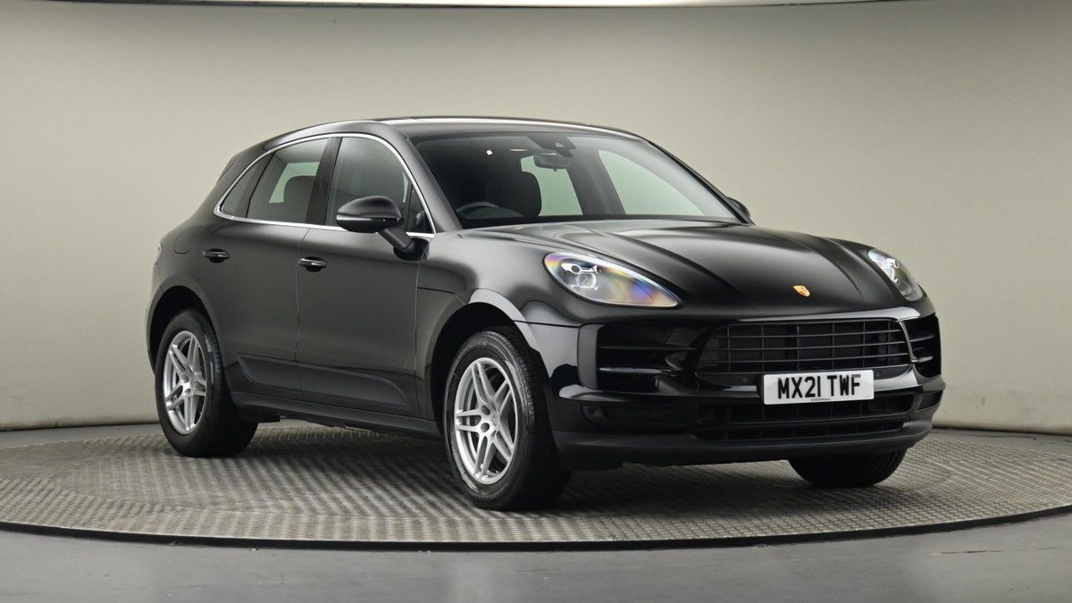 Porsche Macan Sticky Header Image