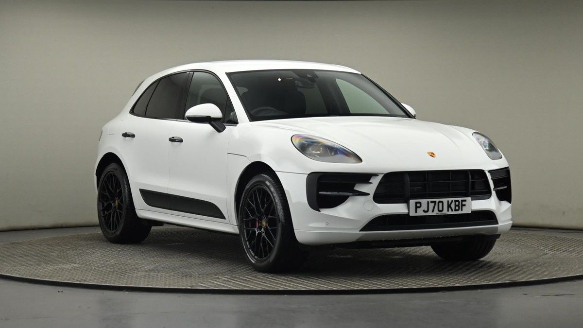 Porsche Macan Sticky Header Image