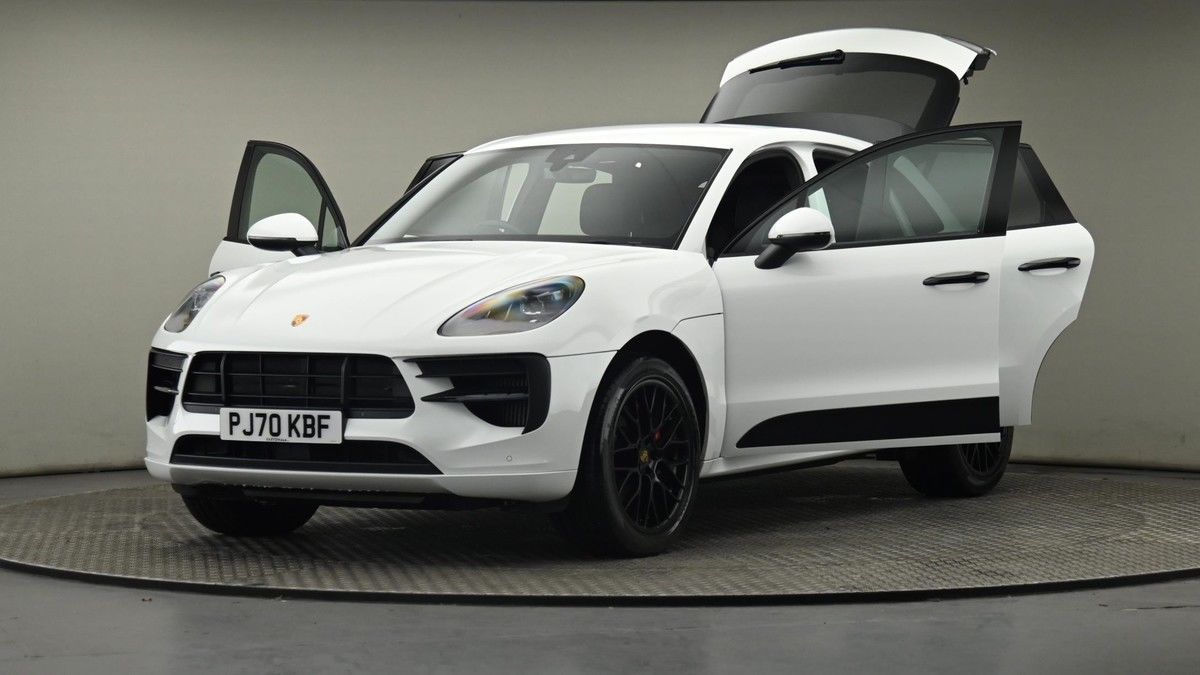 Porsche Macan Image 28