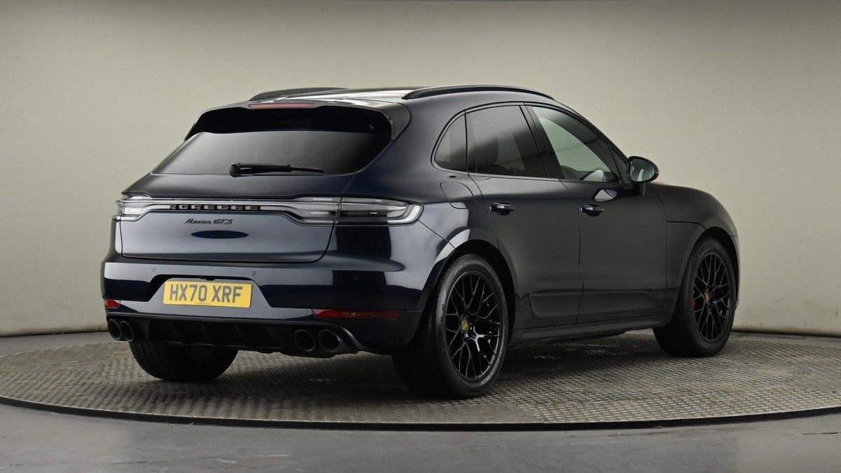 More views of Porsche Macan