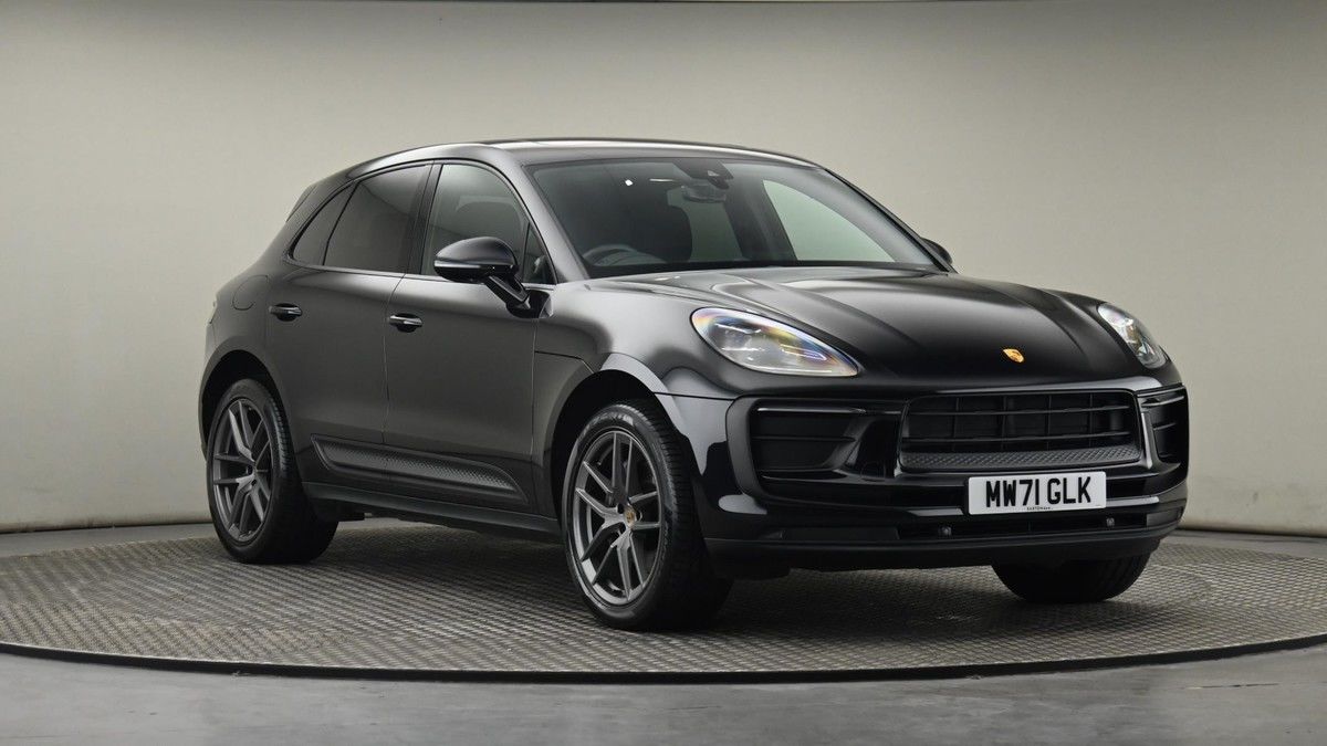 More views of Porsche Macan