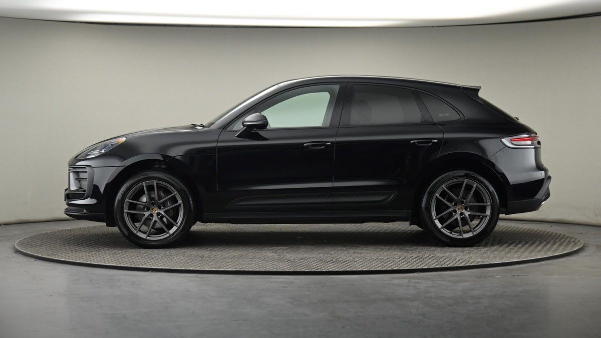 More views of Porsche Macan