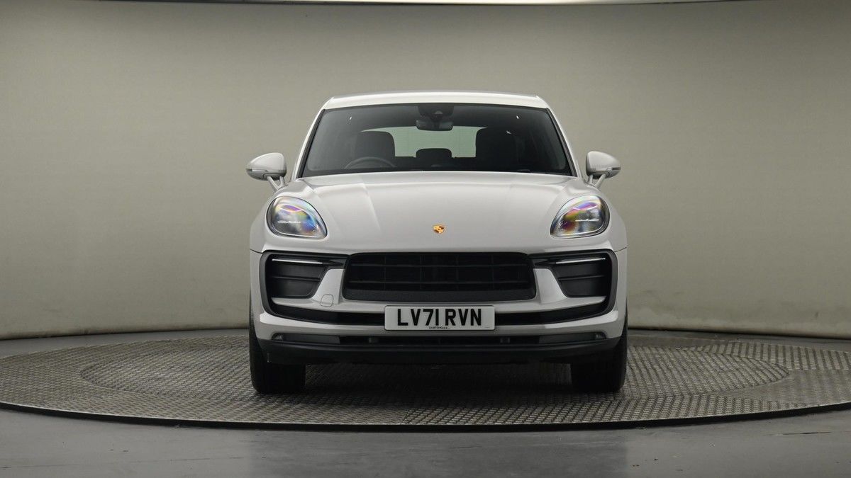 Porsche Macan Image 21