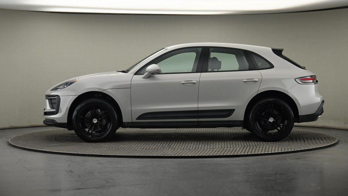 More views of Porsche Macan