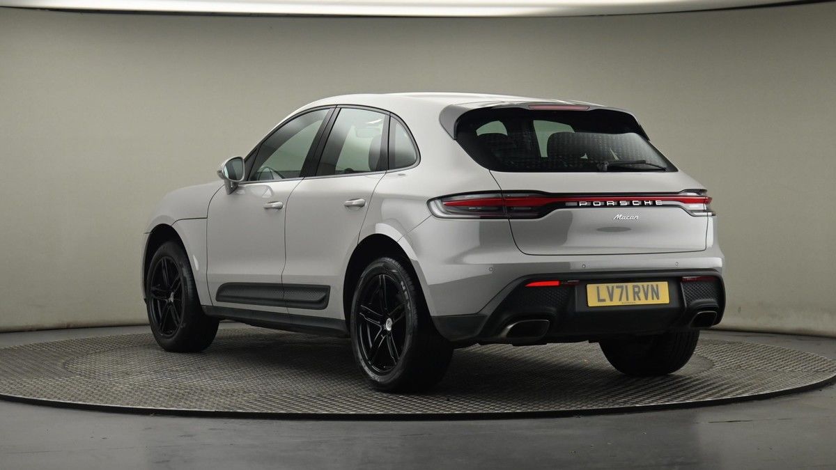 More views of Porsche Macan