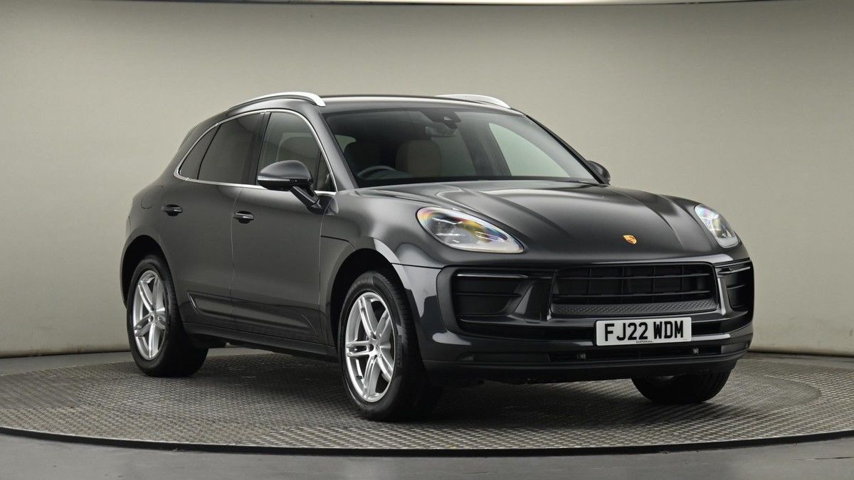 Porsche Macan Sticky Header Image