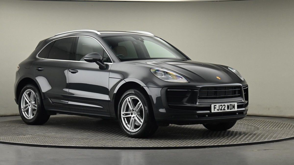 Porsche Macan Image 20