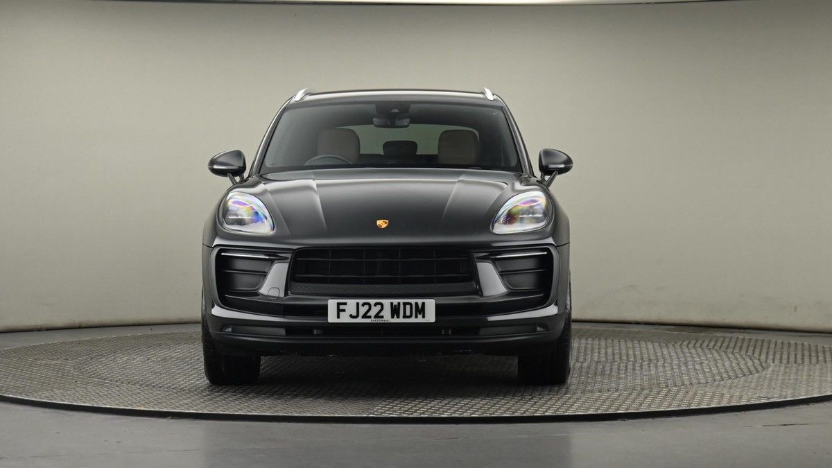 Porsche Macan Image 21