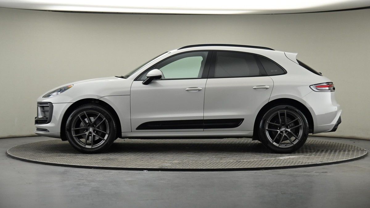 Porsche Macan Image 23