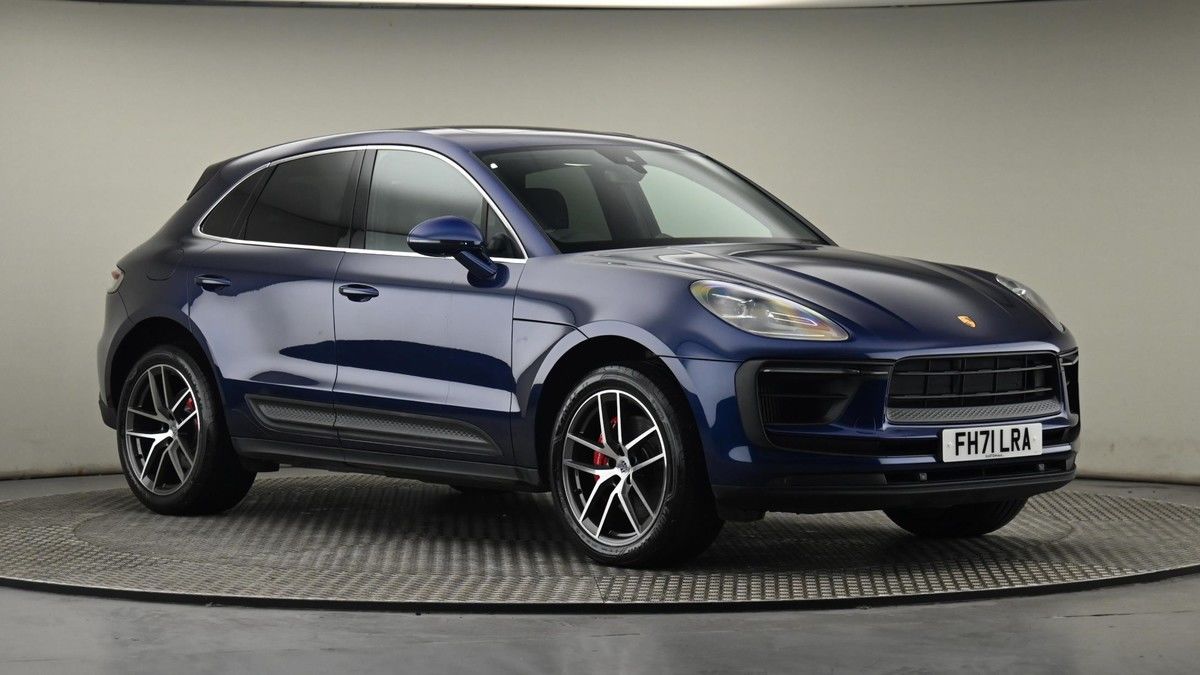 More views of Porsche Macan