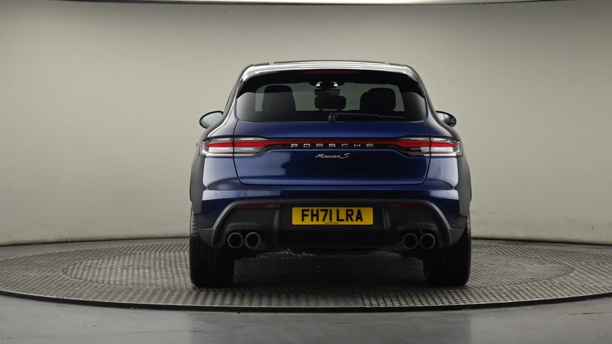 More views of Porsche Macan