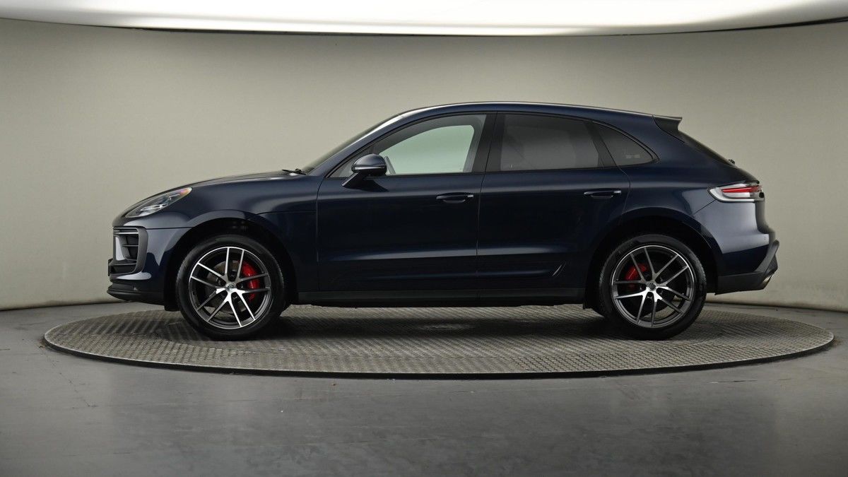 Porsche Macan Image 23