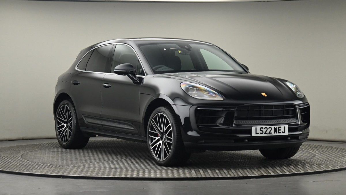 More views of Porsche Macan