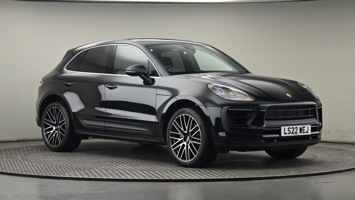 More views of Porsche Macan