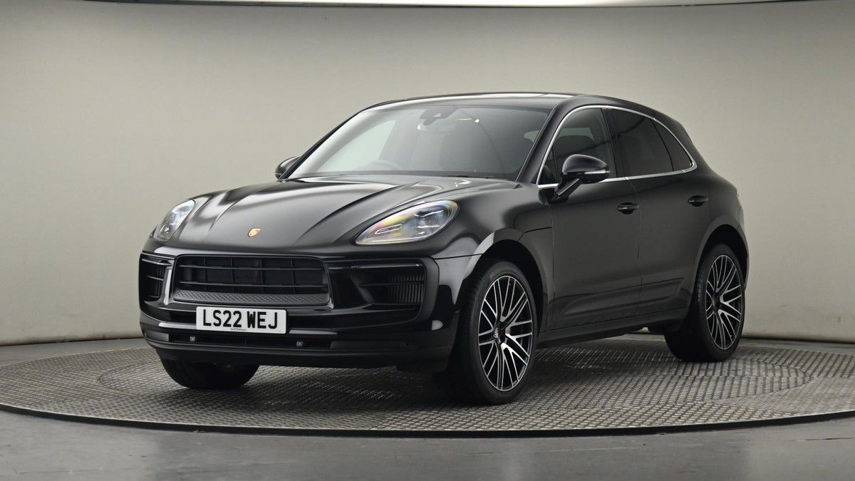 More views of Porsche Macan