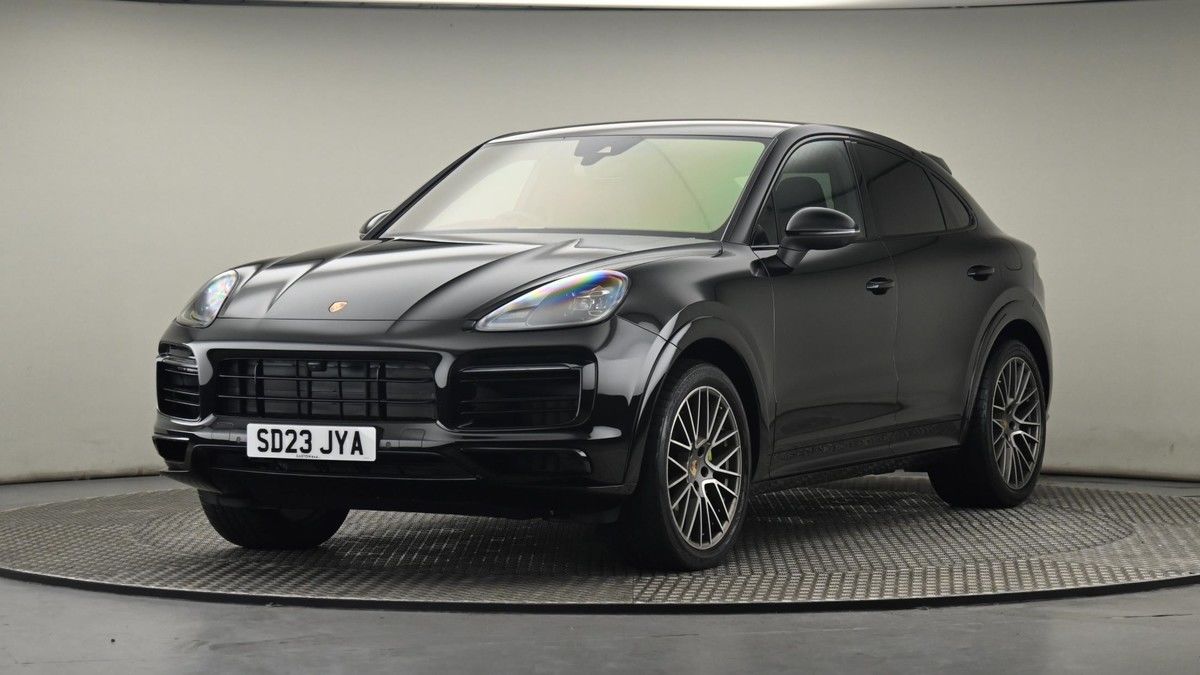 More views of Porsche Cayenne