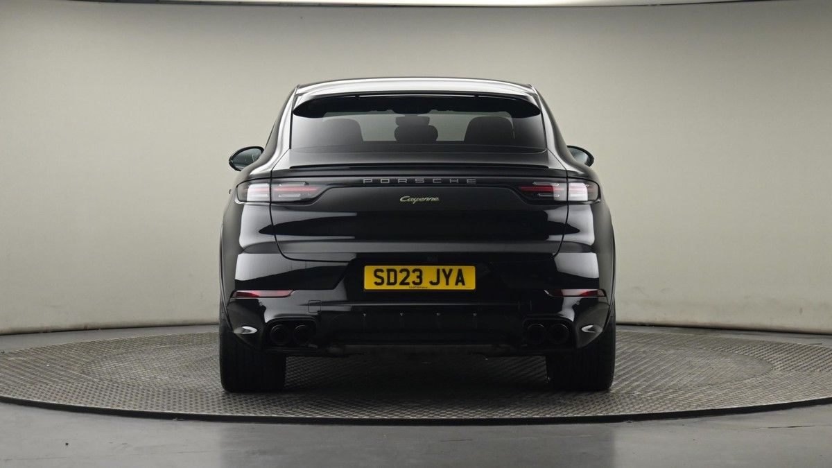 Porsche Cayenne Image 25