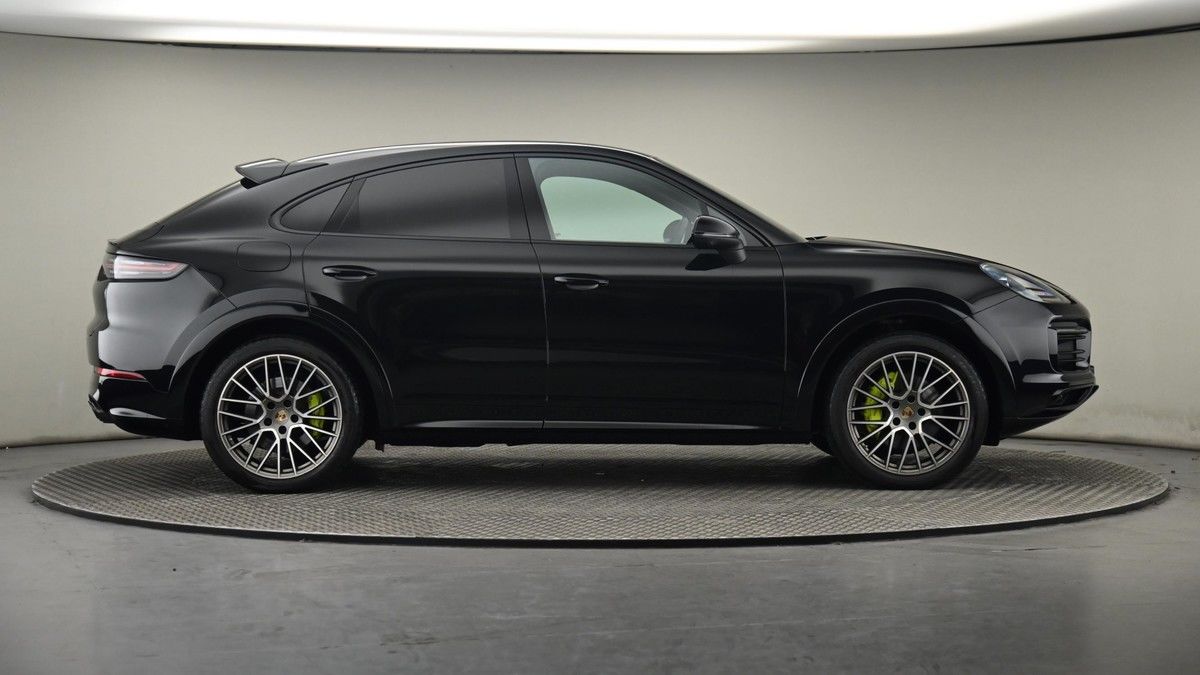 Porsche Cayenne Image 27