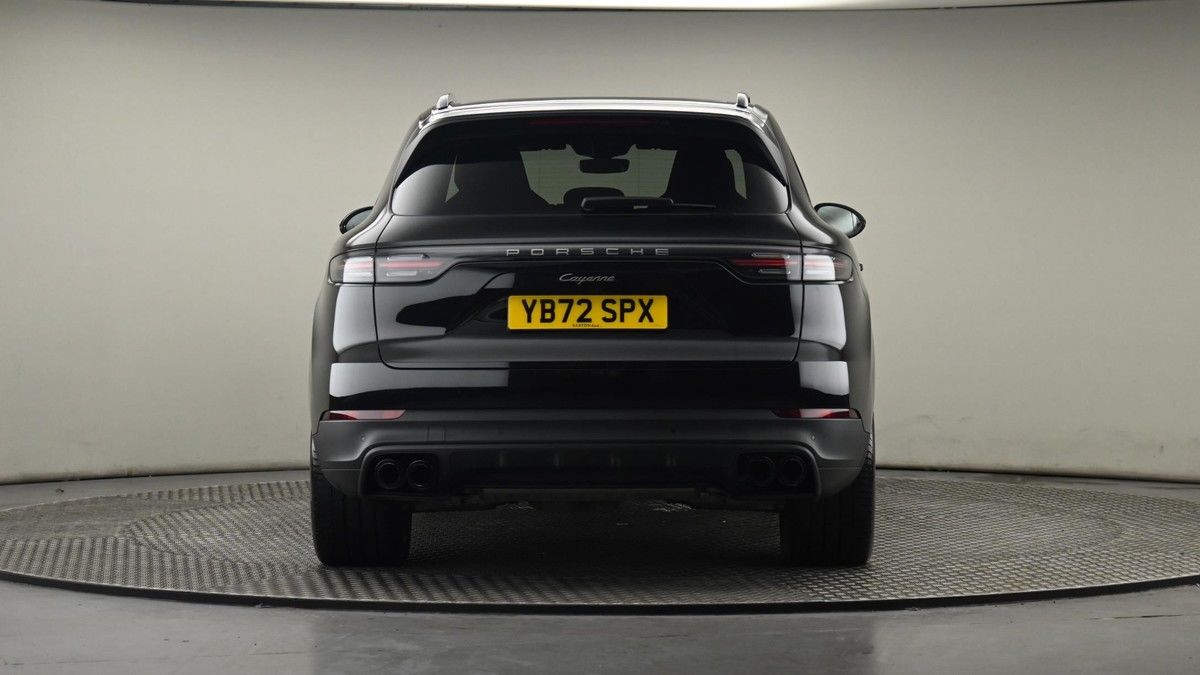 Porsche Cayenne Image 25